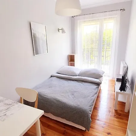 Ginger Doors - Pokoje Goscinne Homestay szállás *